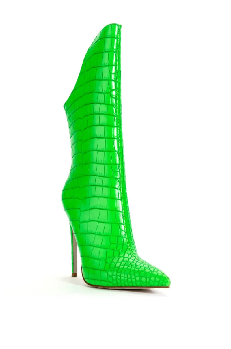 AZALEA WANG FAYE CROC BOOTIE IN GREEN