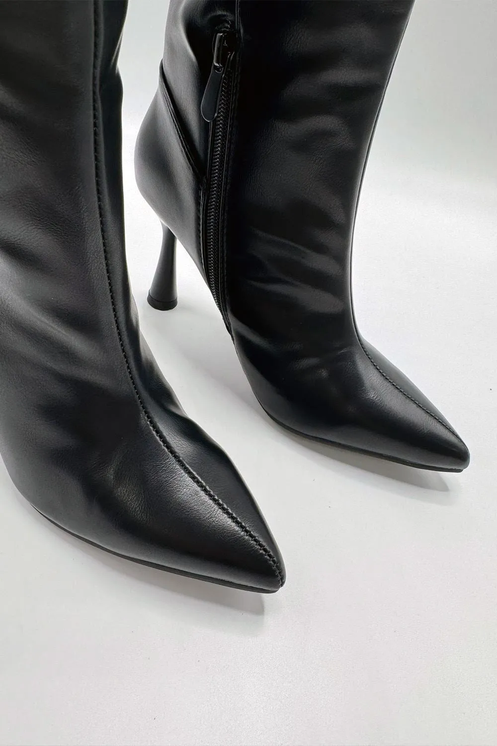 Doree Pointed Toes Heeled Knee High Boots in Black Matt