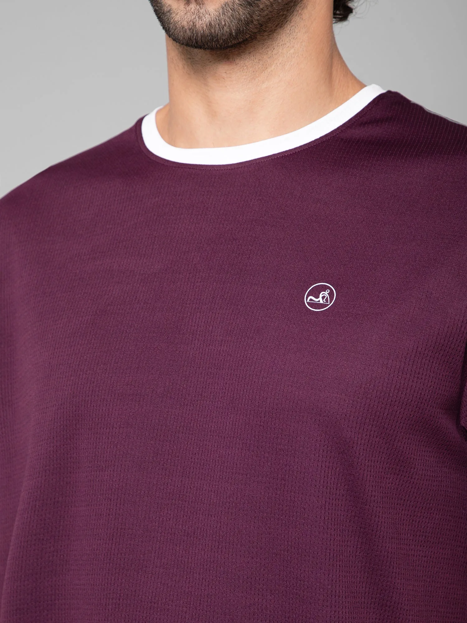 MINIMAL BUZZ STRENGTH MESH BASIC T-SHIRT-WINE