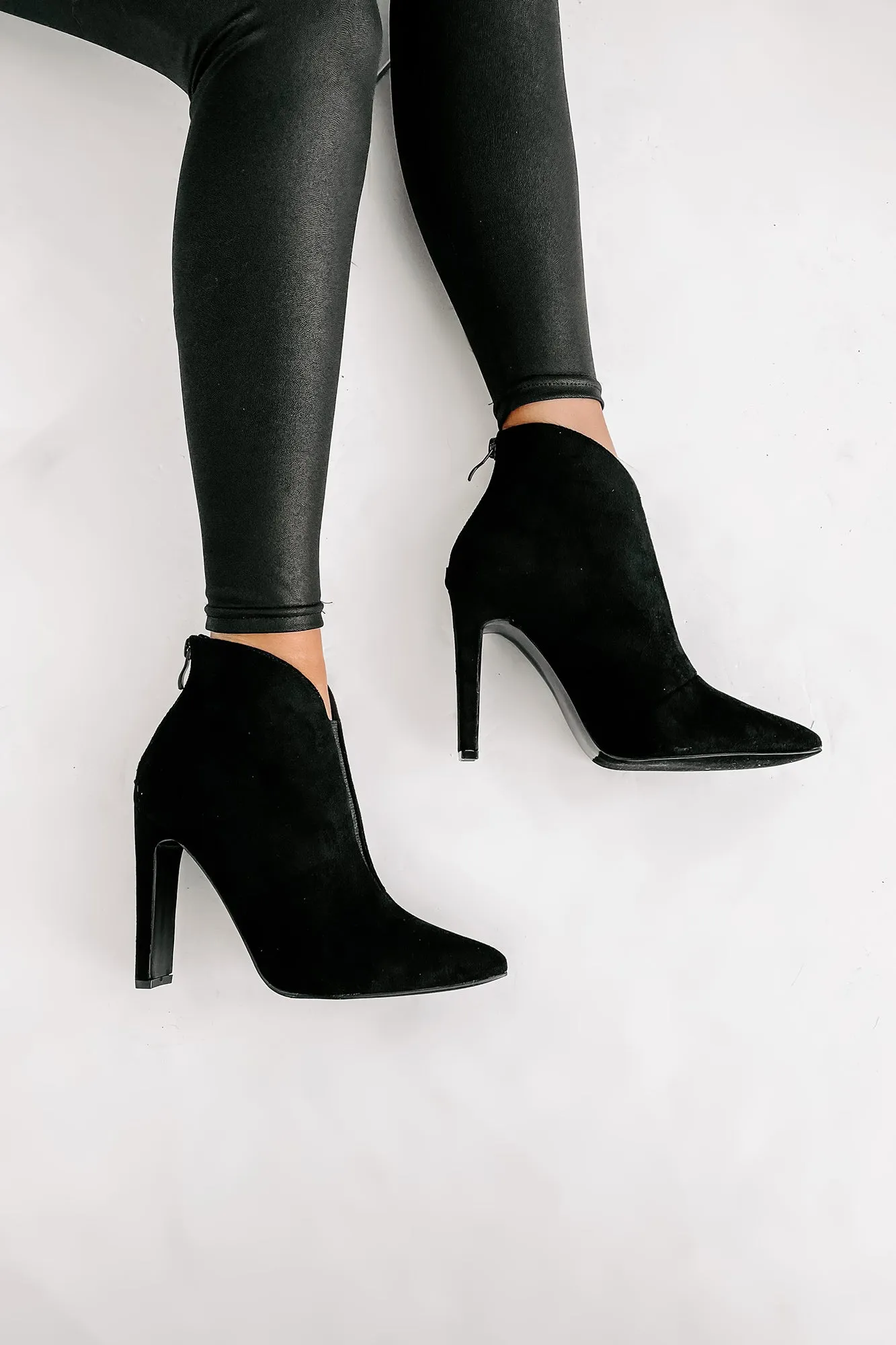 "Matinee Sparkle" Pointed Toe Glitter Panel Booties (Black)